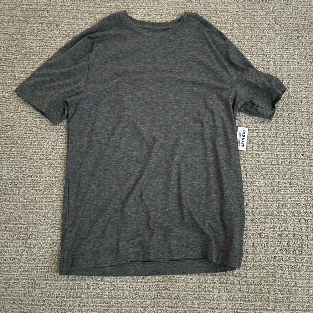 Gray Old Navy Athletic Shirt